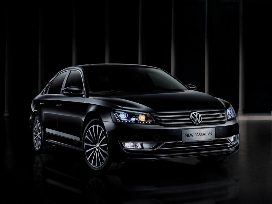  Volkswagen Passat 2011 года  (CN) (фото 15 из 22)